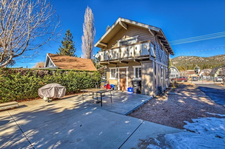 Exterior & Views 2, 044 - Lazy Bear Chalet, San Bernardino