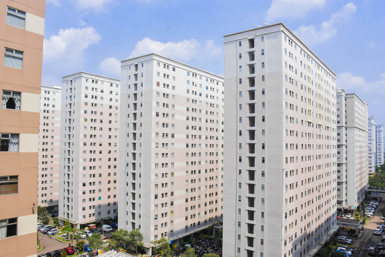 Exterior & Views 3, Fancy and Nice 2BR at Kalibata City Apartment By Travelio, South Jakarta