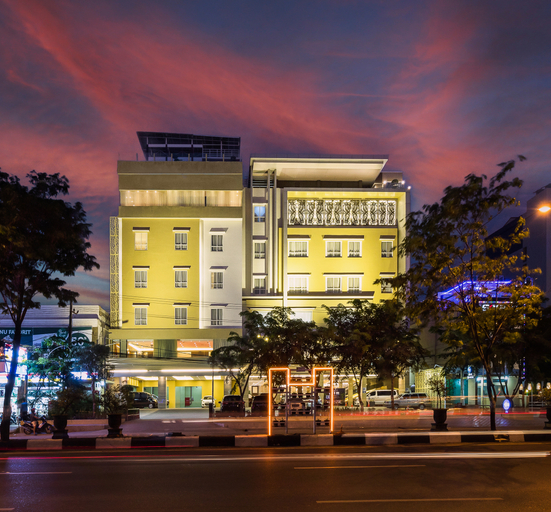 Exterior & Views 2, Best World Kindai Hotel, Banjarmasin