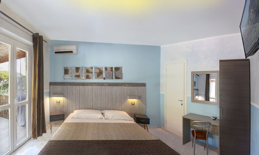 Bedroom 8