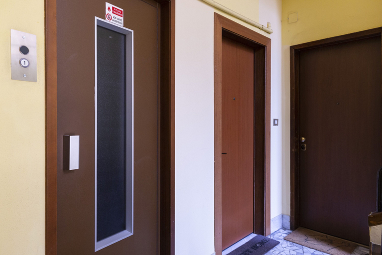 Elevator, notaMI - California Dreaming, Milano