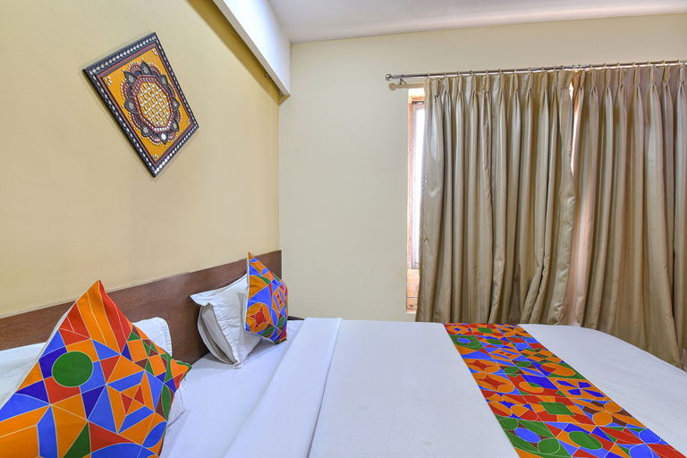 Bedroom 2, Fabhotel Rb Residency, Surat