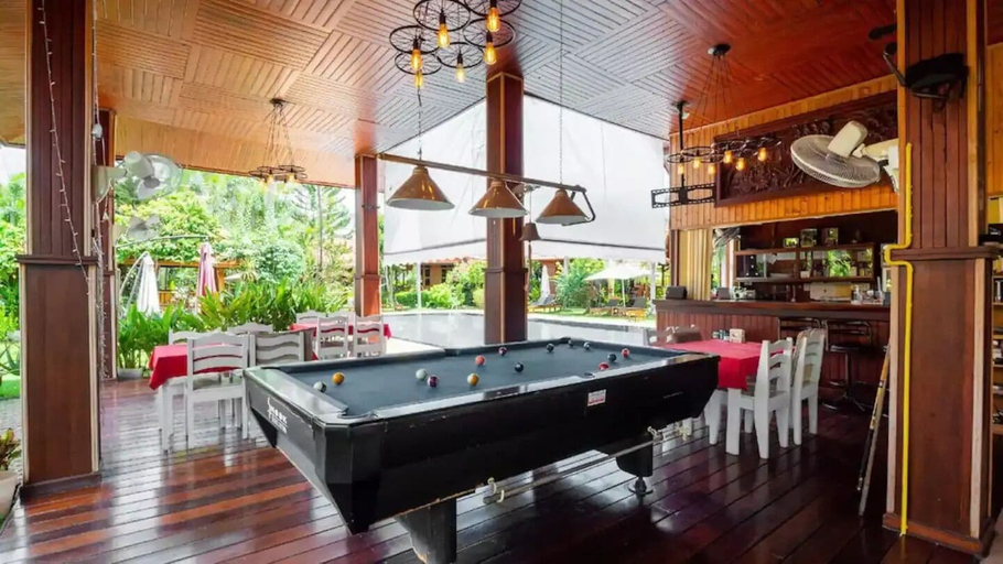 Food & Drinks, Bang Saray Village Resort, Sattahip
