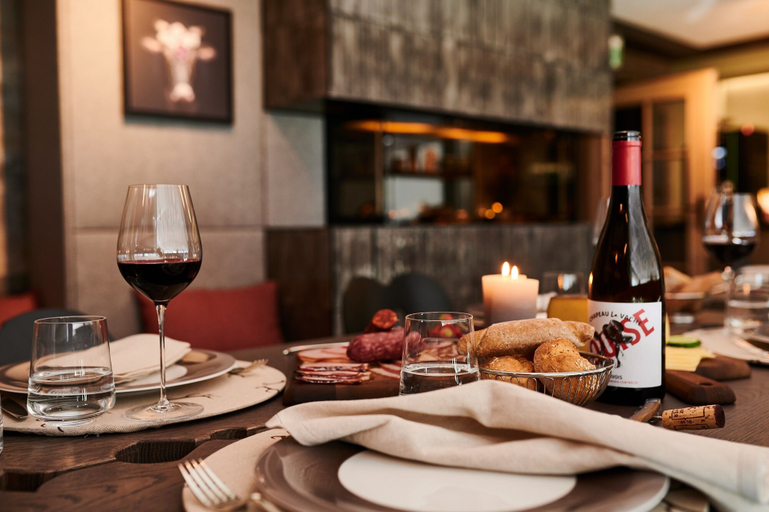 Food & Drinks 4, Serviced Luxury Chalet Evi, Zell am See