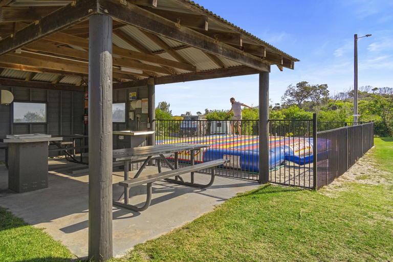 Food & Drinks, Ingenia Holidays Cape Paterson, Bass Coast  Bal