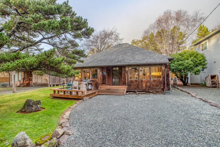 Exterior & Views 2, Driftwood Cottage (MCA 491), Tillamook