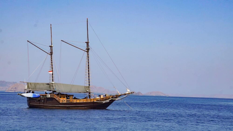 Others 5, Komodo Pirate Boat - Phinisi Liveaboard, Manggarai Barat