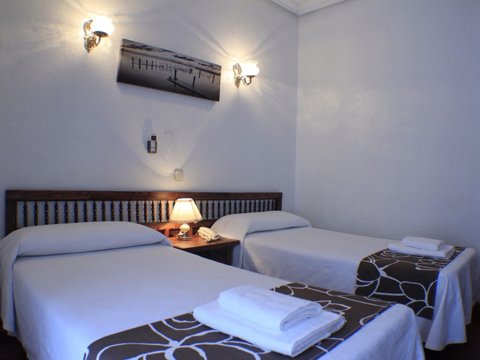 Bedroom 2, Hostal Esmeralda, Madrid