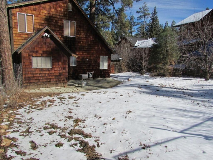 Exterior & Views 2, 096 - Sawmill Cove Lodge, San Bernardino