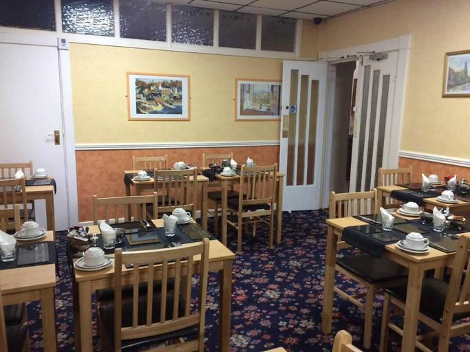 Food & Drinks 5, The Kingscliff, Blackpool