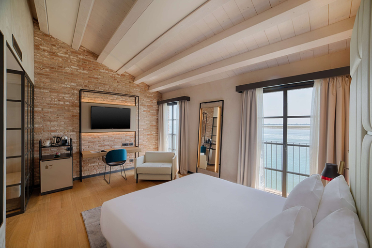 Bedroom 2, NH Collection Venezia Murano Villa, Venezia