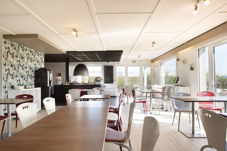 Food & Drinks 5, Campanile Dole, Jura