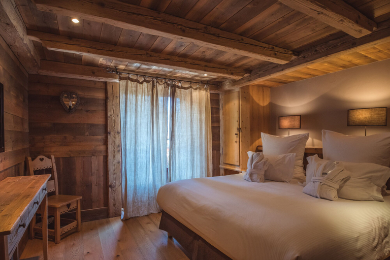 Bedroom 4, Chalet Hôtel Hermitage - Hotel Chalet de Tradition, Haute-Savoie