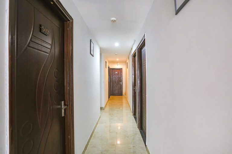 Others 5, Fabhotel Usha Continental, Kaushambi