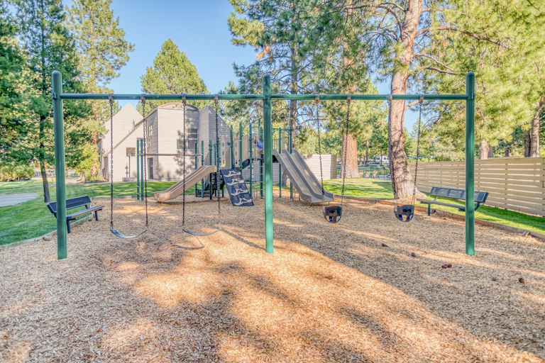 Family & Kids 1, Ski House, Deschutes
