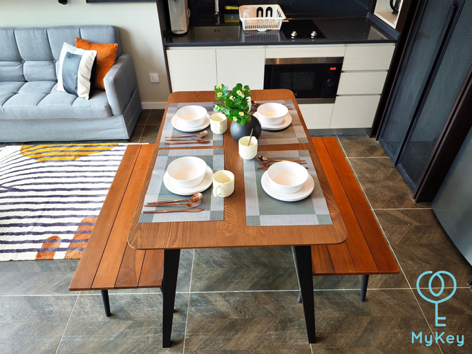 Dining Room 6