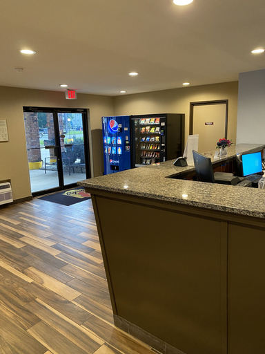 Others 5, Super 8 by Wyndham Independence KS, Montgomery