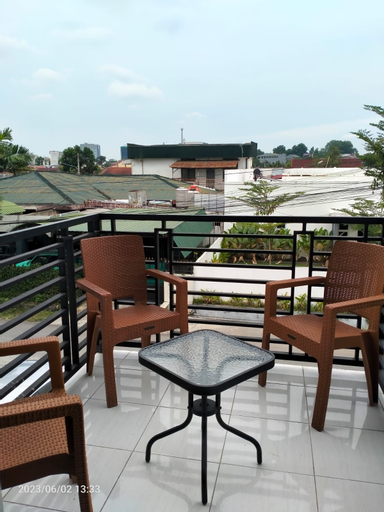 Exterior & Views 5, Delto Guest House, Medan