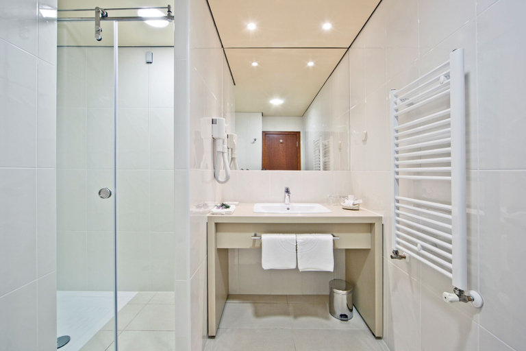Bathroom 4, Hotel Central, Zagreb