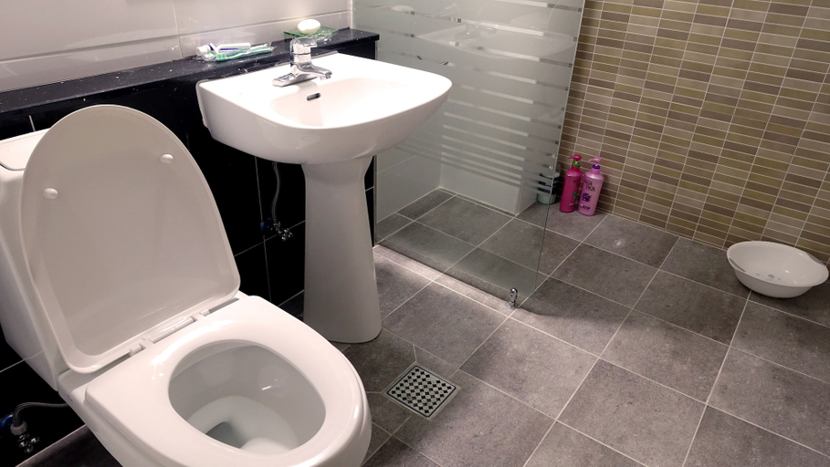 Bathroom 4, Happy Memory, Jeonju