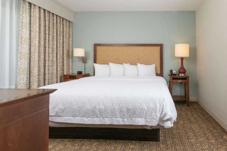 Bedroom 3, Hampton Inn & Suites Nashville-Green Hills, Davidson