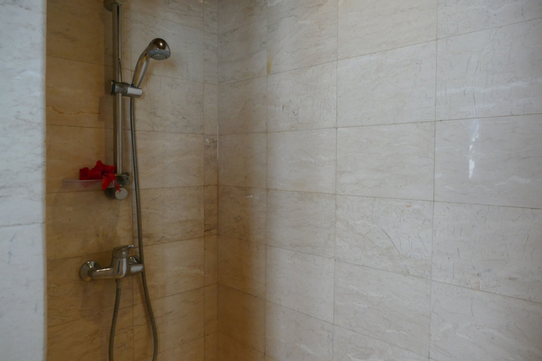 Bathroom 9