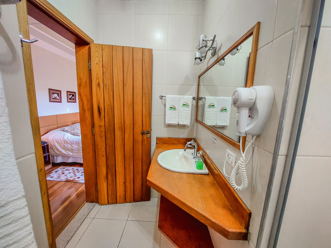 Bathroom 4, Pousada Victoria Villa Campos do Jordão, Campo Limpo Paulista
