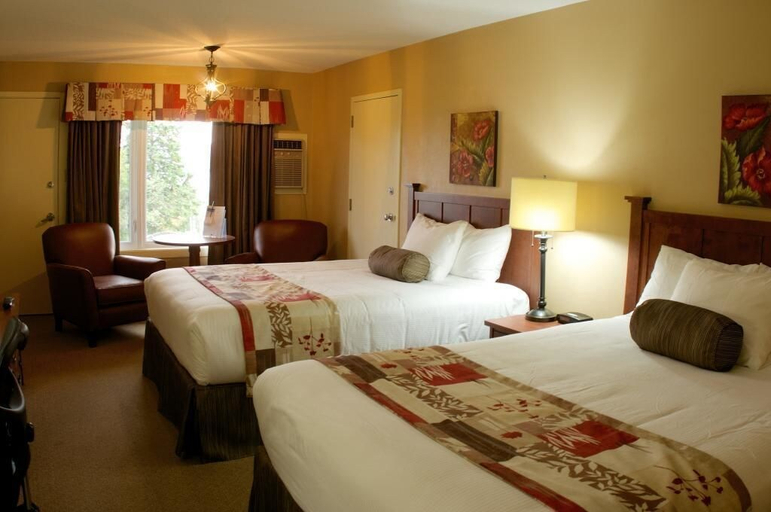 Bedroom 3, Silver Dart Lodge, Victoria