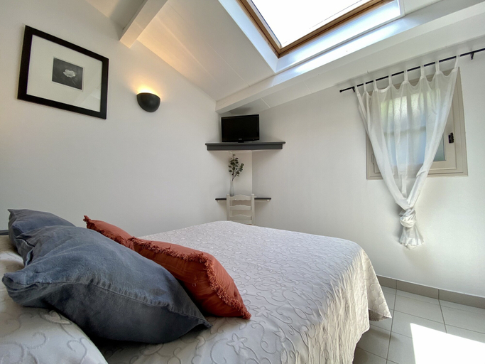 Bedroom 3, Auberge de la Tour de Brison, Ardèche