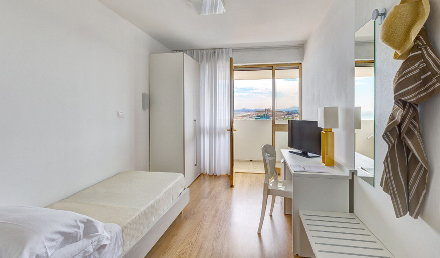 Bedroom 4, Hotel Abner's, Rimini