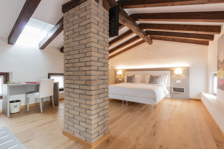 Bedroom 17