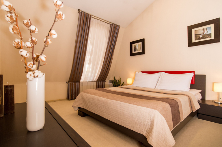 Bedroom 2, Senator Victory Square, Shevchenkivs'kyi
