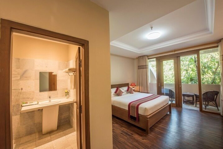 Others 4, Royal House Hotel, Myingyan