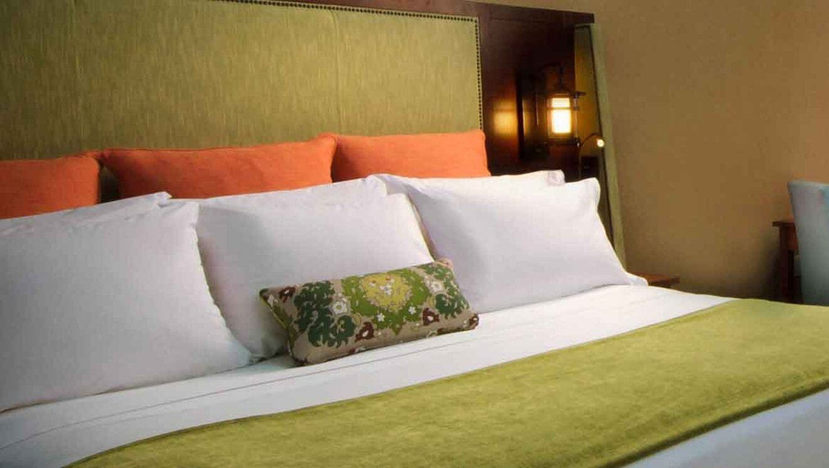 Bedroom 3, The Omni Grove Park Inn & Spa, Buncombe