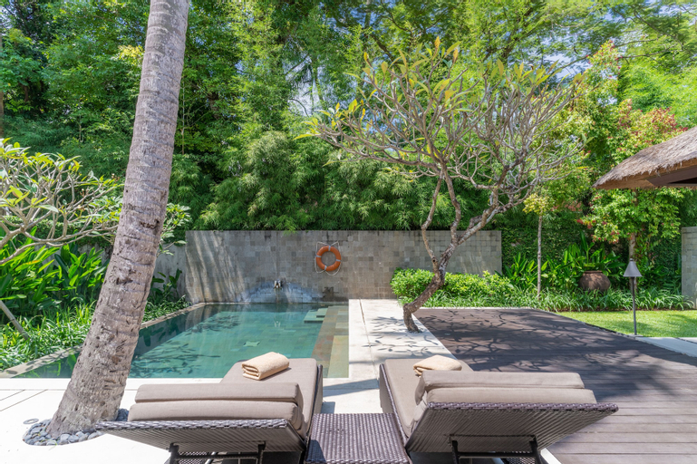 Swimming Pool 16