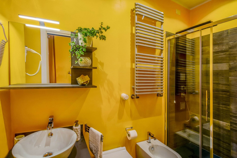 Bathroom 5, Allegras House Caracciolo, Rome