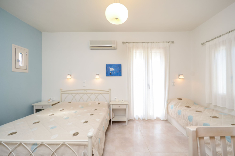 Bedroom 4, Irini Studios, South Aegean
