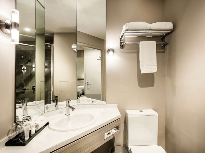 Bathroom 6