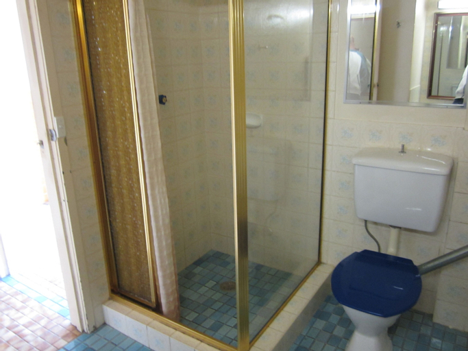 Bathroom 3