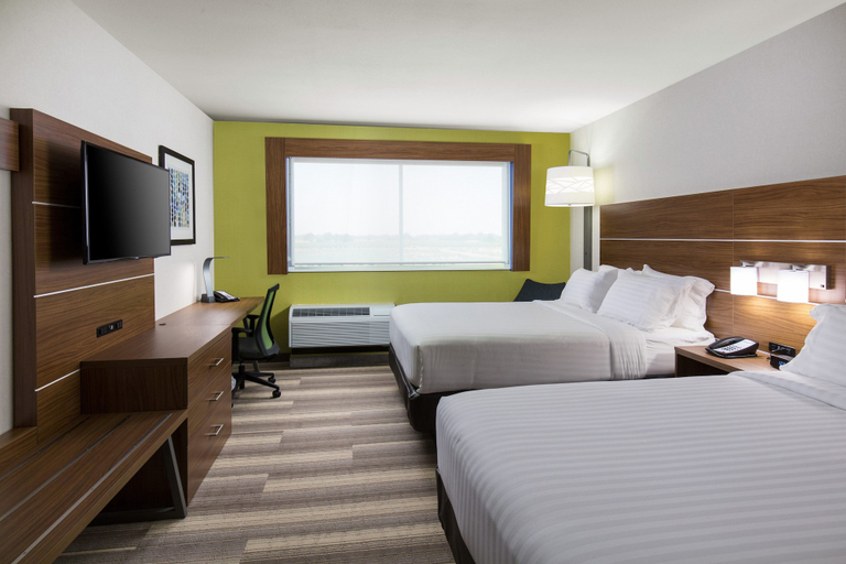 Bedroom 4, Holiday Inn Express VISALIA - SEQUOIA GATEWAY AREA by IHG, Tulare