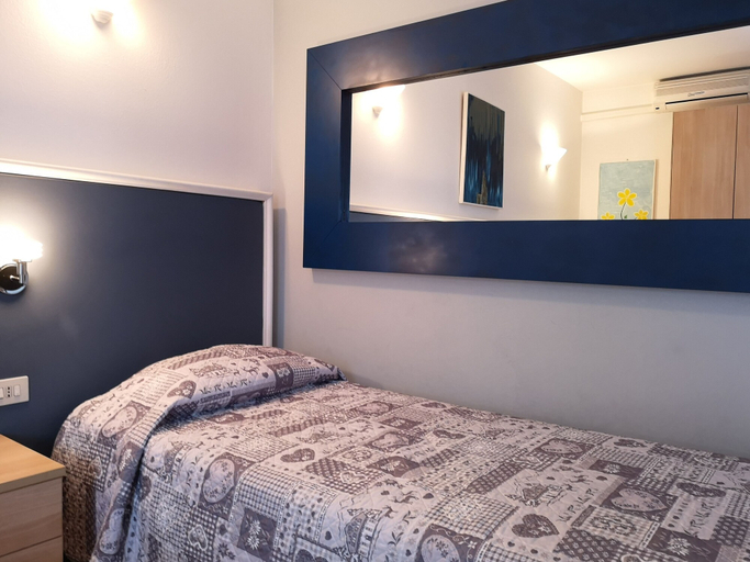 Bedroom 2, Torino Guest House, Torino