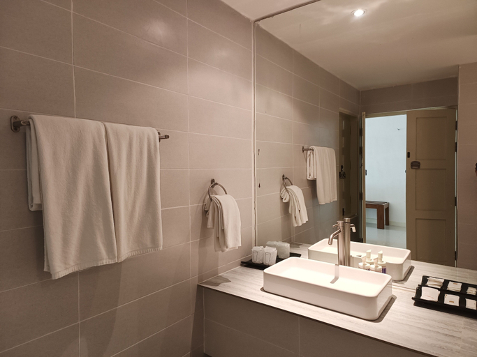 Bathroom 4, The Oia Resort Pai, Pai