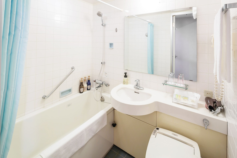 Bathroom 4, Hotel MyStays Matsuyama, Matsuyama