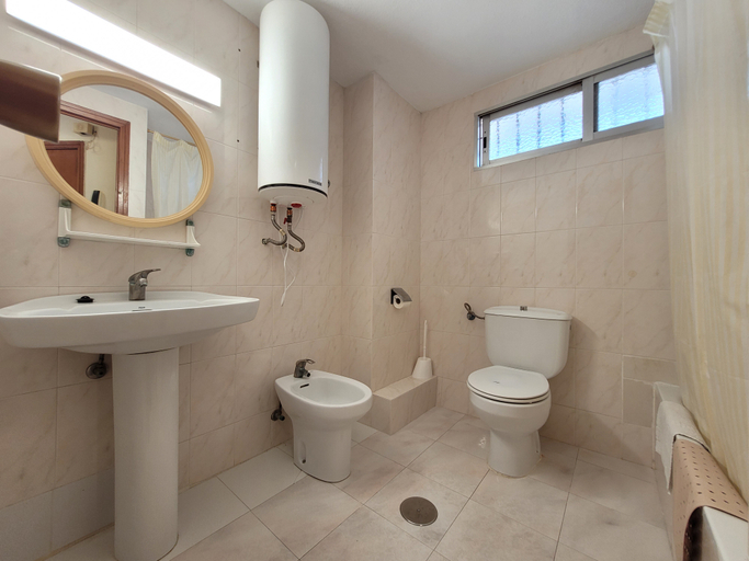 Bathroom, Las Damas, Alicante