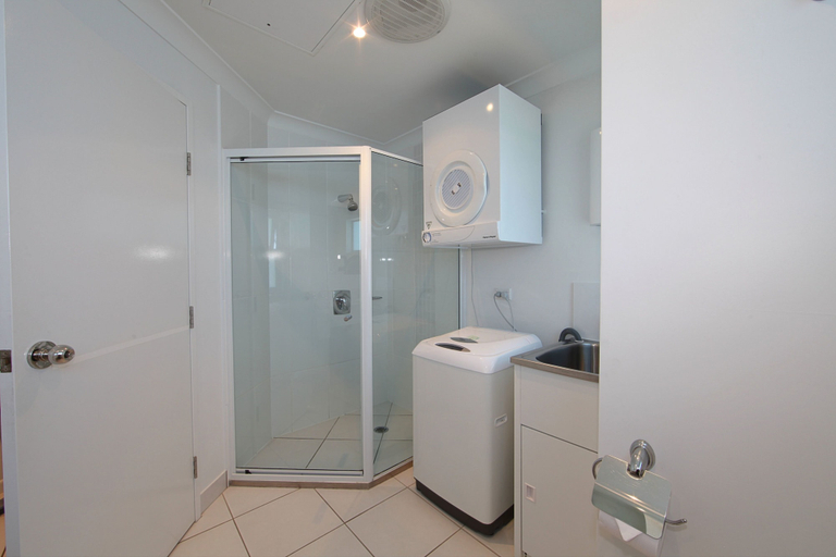 Bathroom 3, Koola Beach Apartments Bargara, Burnett - Pt A