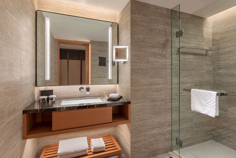 Bathroom 5, Hilton Mandalay, Mandalay