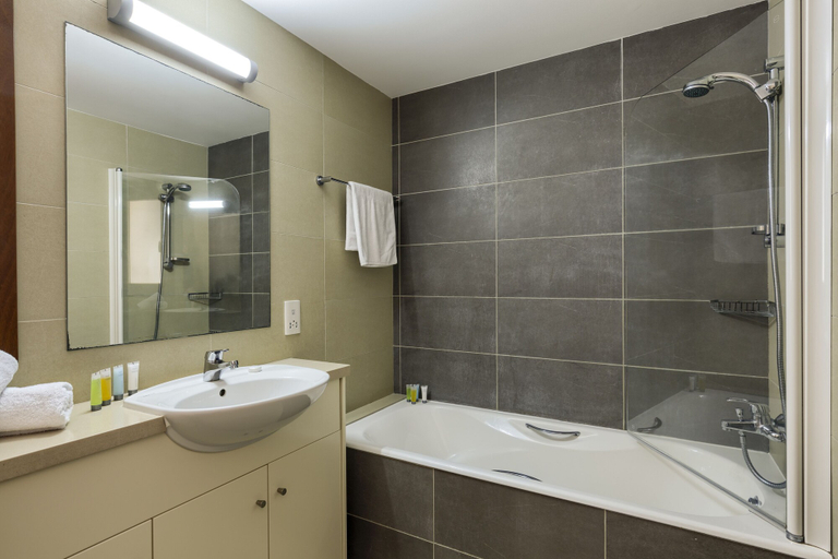 Bathroom 5, Aphrodite Hills Rentals – Junior Villas