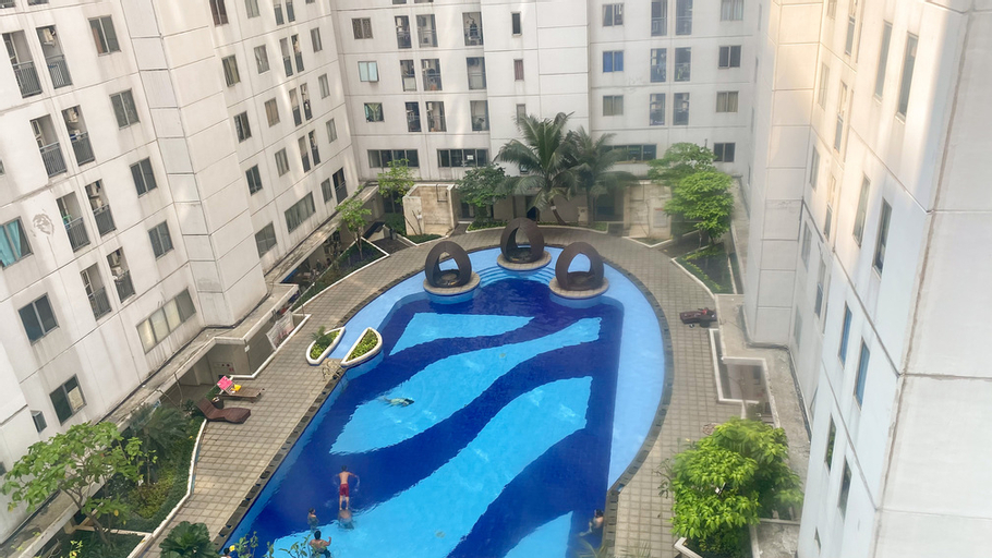 Sport & Beauty, Best Deal and Modern 2BR Bassura City Apartment By Travelio, East Jakarta