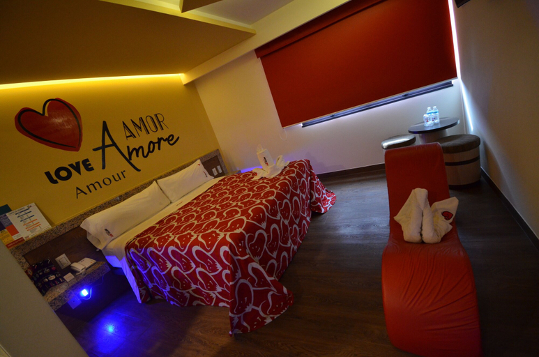 Bedroom 2, Hotel La Villa - Solo Adultos, Mexico City