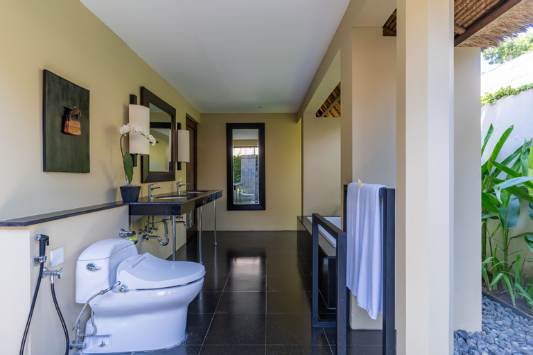 Bathroom 4
